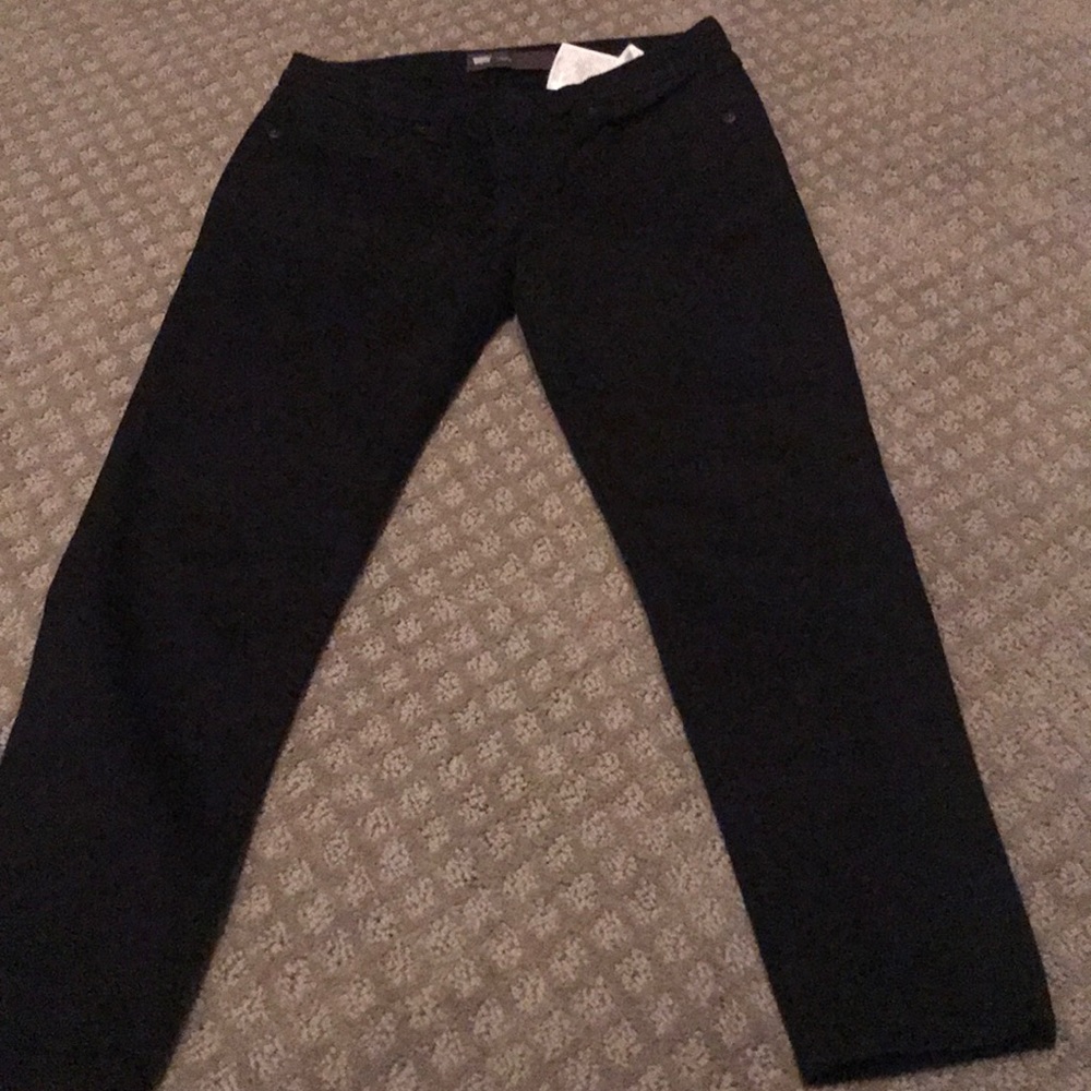 Bundle Of 2 Lvis Legging Capris Size 5 - image 7